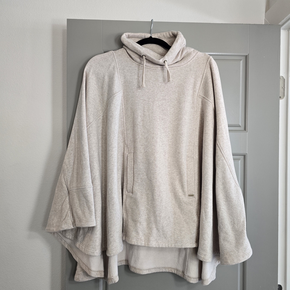 UGG Women's Turtleneck Poncho Sweater in Heathered Vanilla Cream